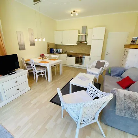 Lotsenhaus/seeluft Apartament Rostock